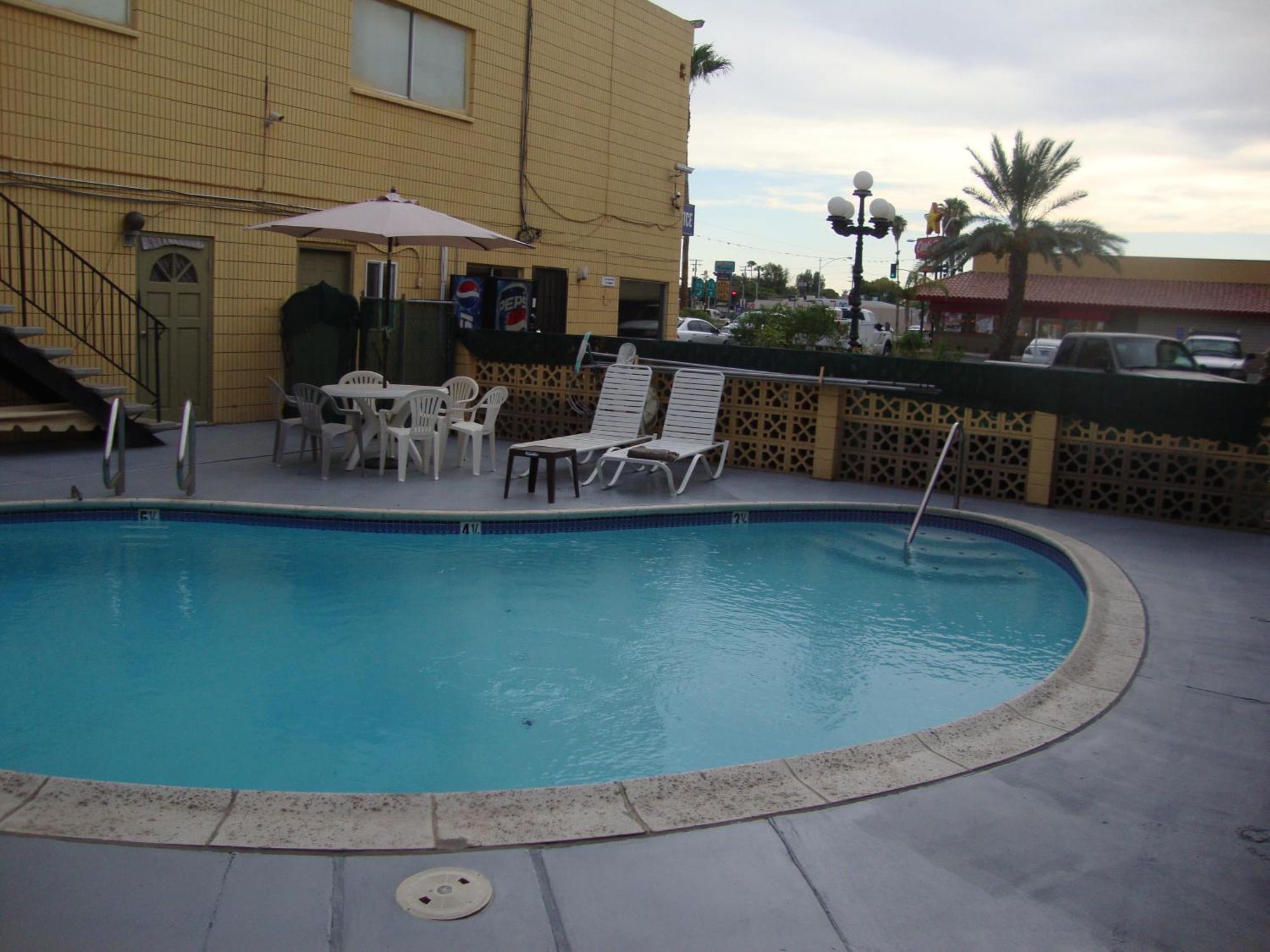Brawley Townhouse Inn And Suites المظهر الخارجي الصورة