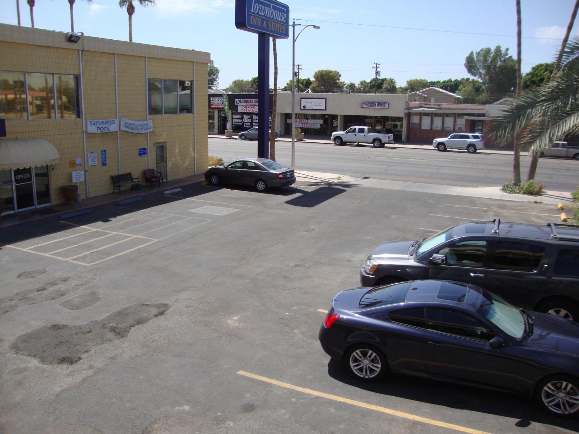 Brawley Townhouse Inn And Suites المظهر الخارجي الصورة