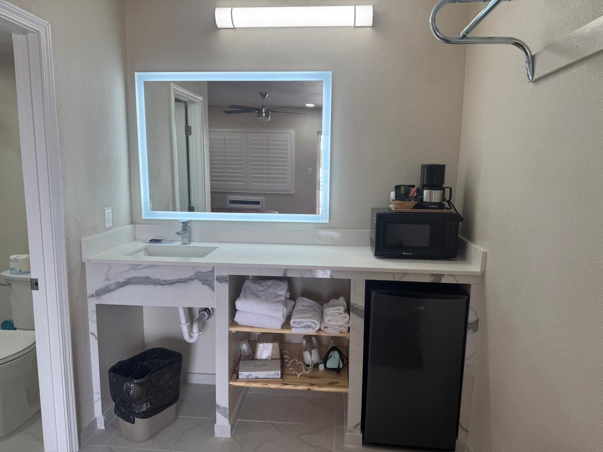 Brawley Townhouse Inn And Suites المظهر الخارجي الصورة