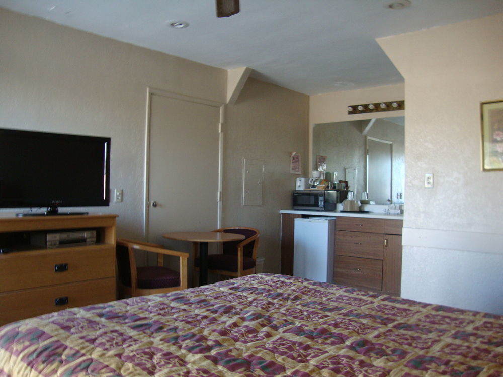 Brawley Townhouse Inn And Suites المظهر الخارجي الصورة