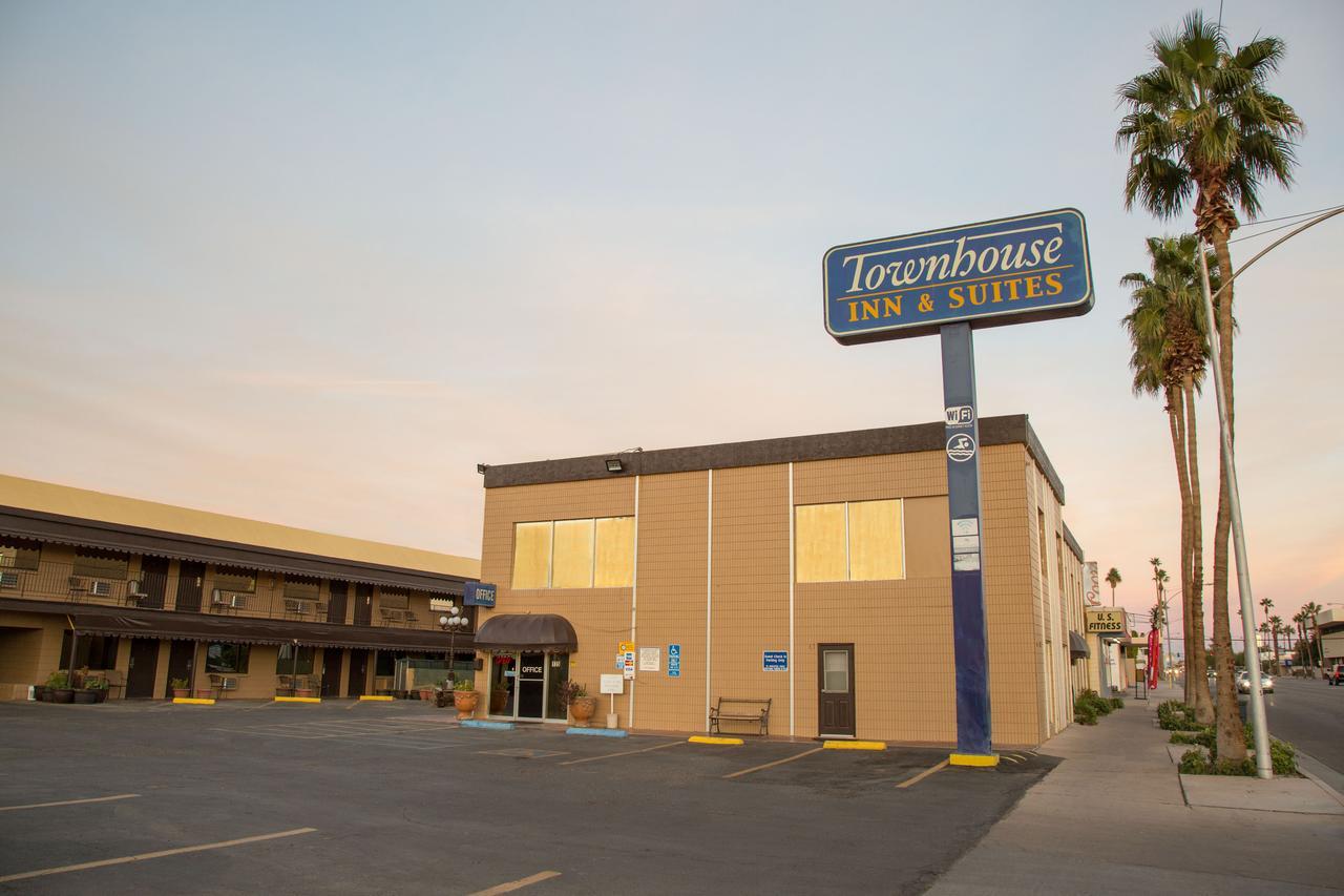 Brawley Townhouse Inn And Suites المظهر الخارجي الصورة