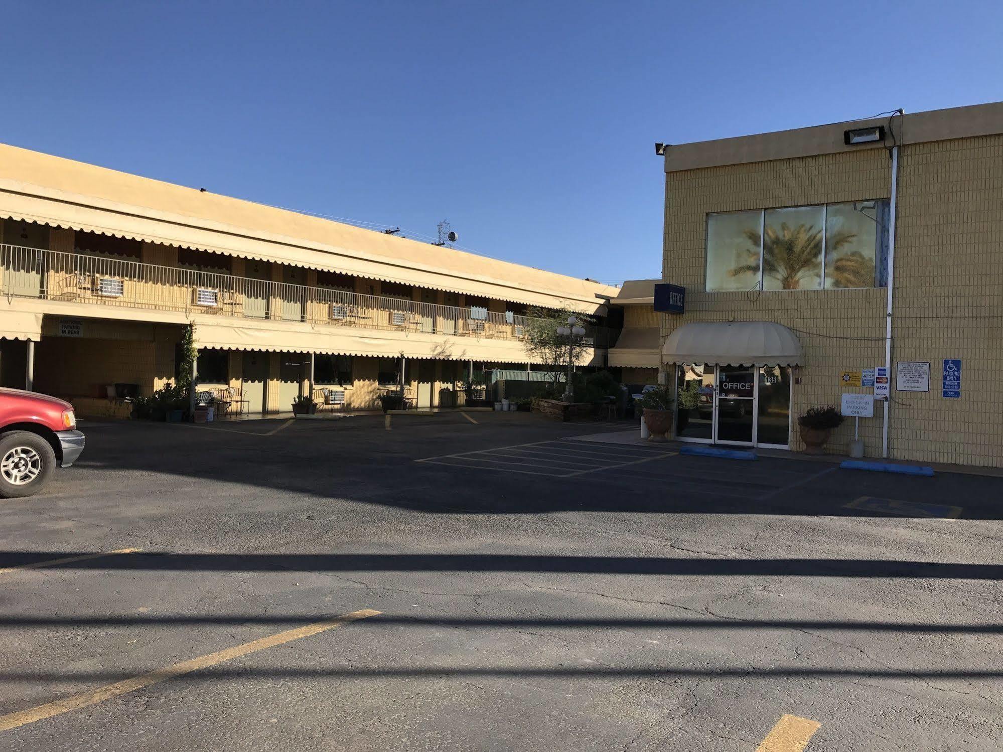 Brawley Townhouse Inn And Suites المظهر الخارجي الصورة